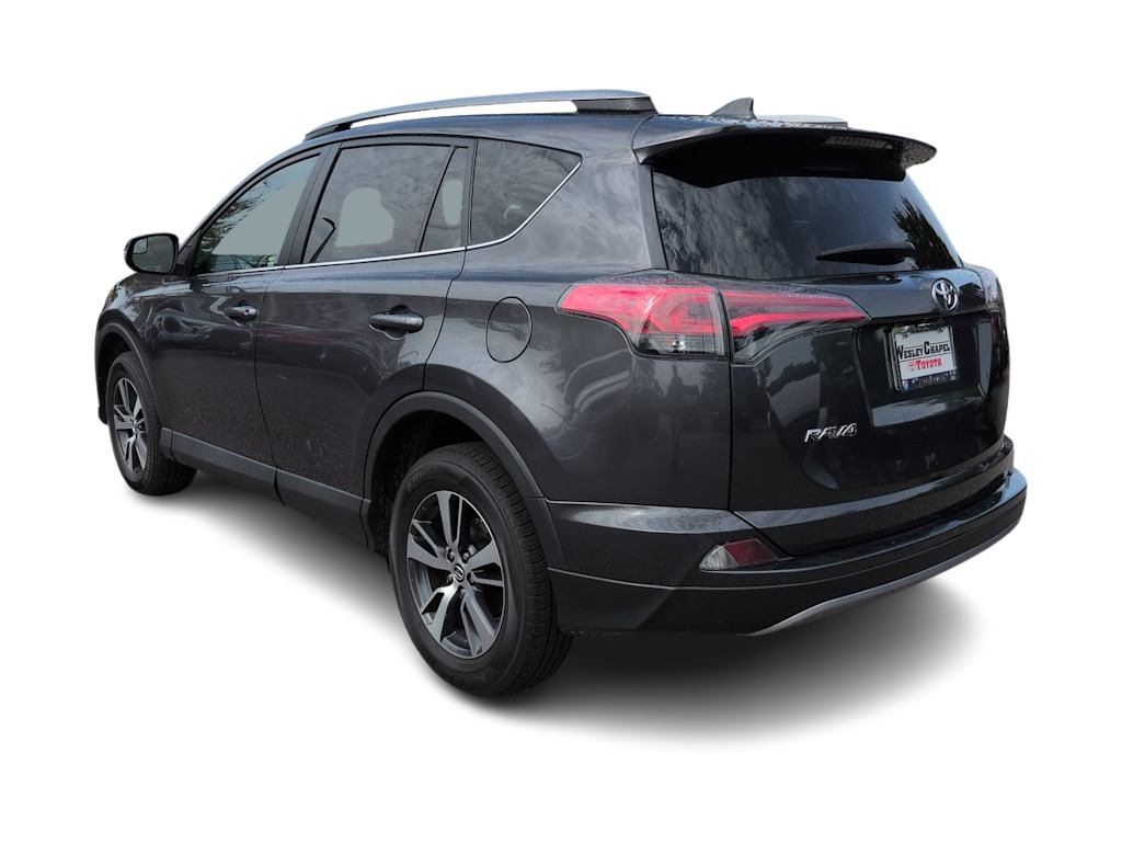 Thumbnail: 2017 Toyota RAV4 - 4