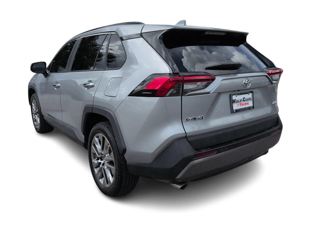 Thumbnail: 2019 Toyota RAV4 - 4