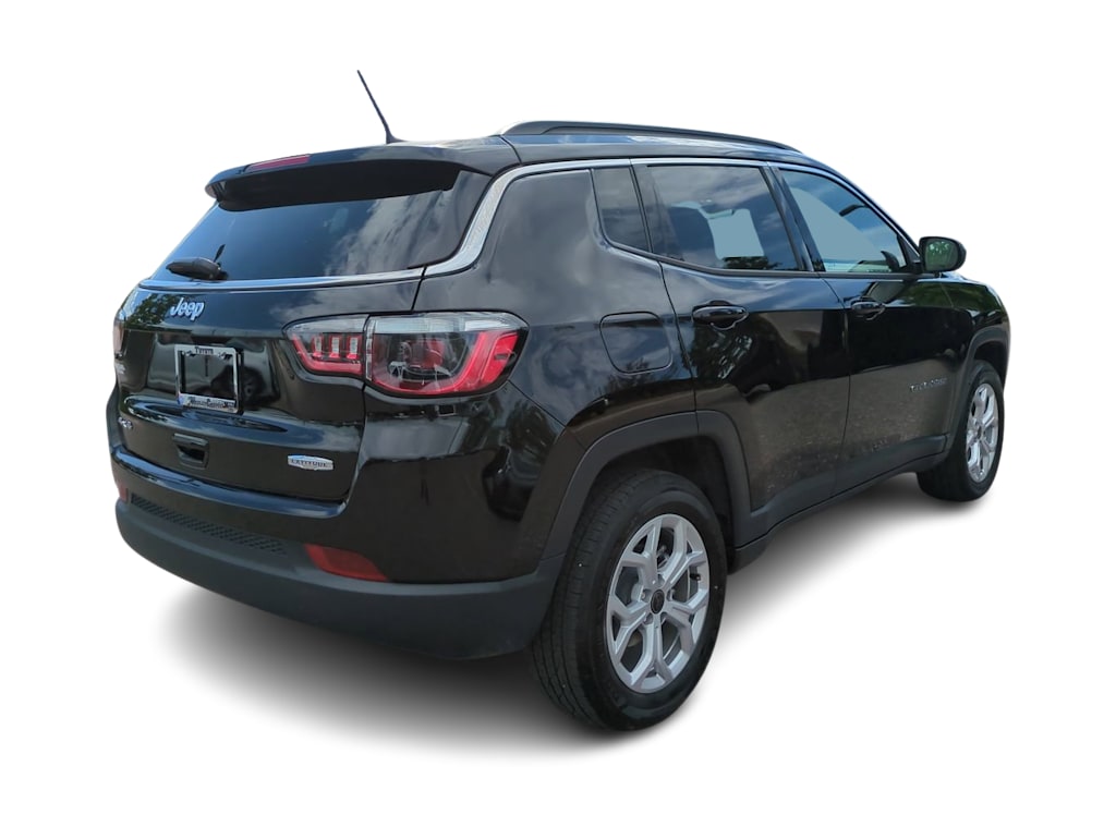 Thumbnail: 2025 Jeep Compass - 17