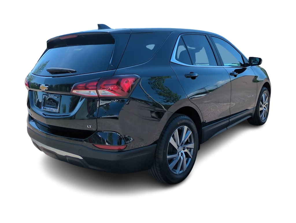 Thumbnail: 2023 Chevrolet Equinox - 18