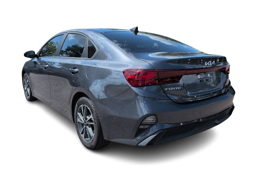 Thumbnail: 2023 Kia Forte - 4