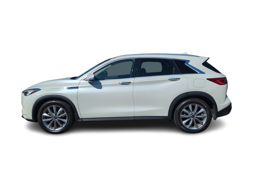 Thumbnail: 2021 INFINITI QX50 - 3