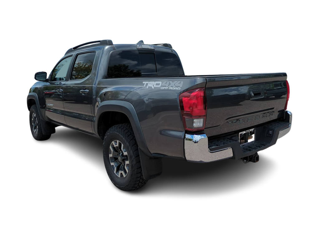 Thumbnail: 2018 Toyota Tacoma - 4