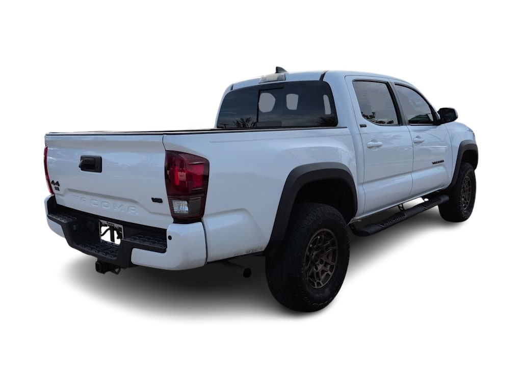 Thumbnail: 2023 Toyota Tacoma - 18