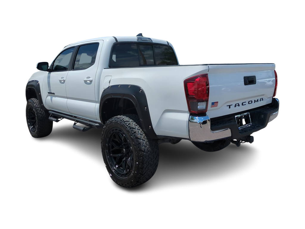 Thumbnail: 2022 Toyota Tacoma - 4