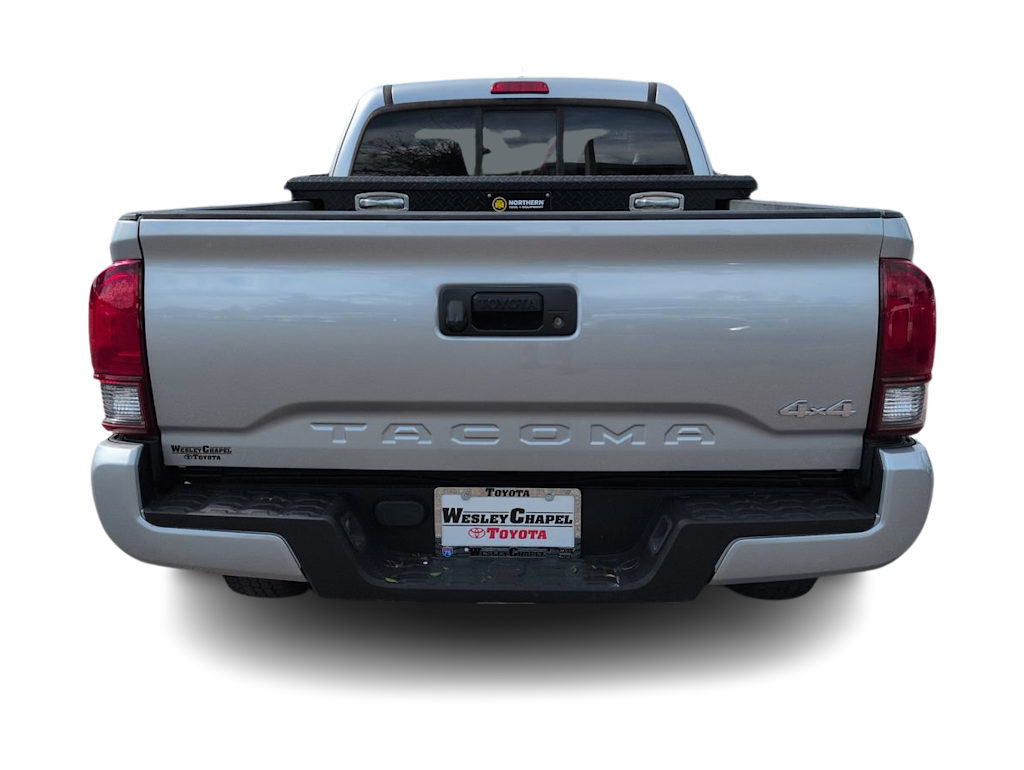 Thumbnail: 2022 Toyota Tacoma - 5