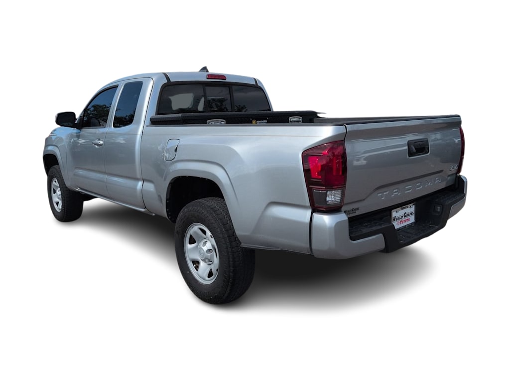 Thumbnail: 2022 Toyota Tacoma - 4