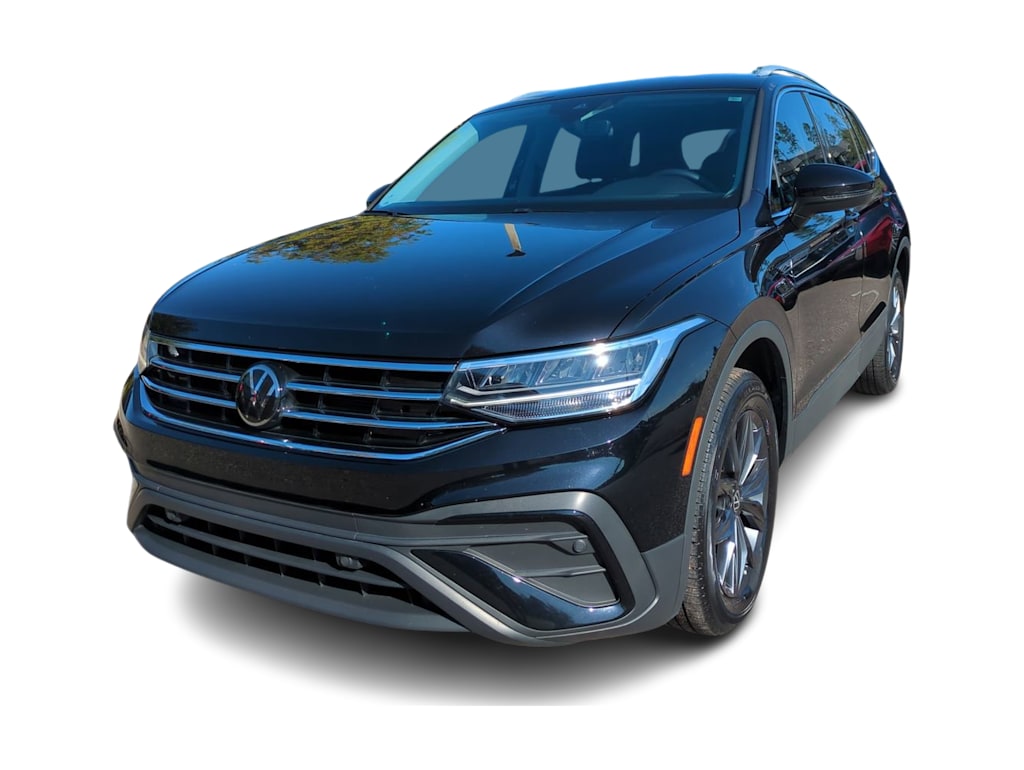 Thumbnail: 2022 Volkswagen Tiguan - 17