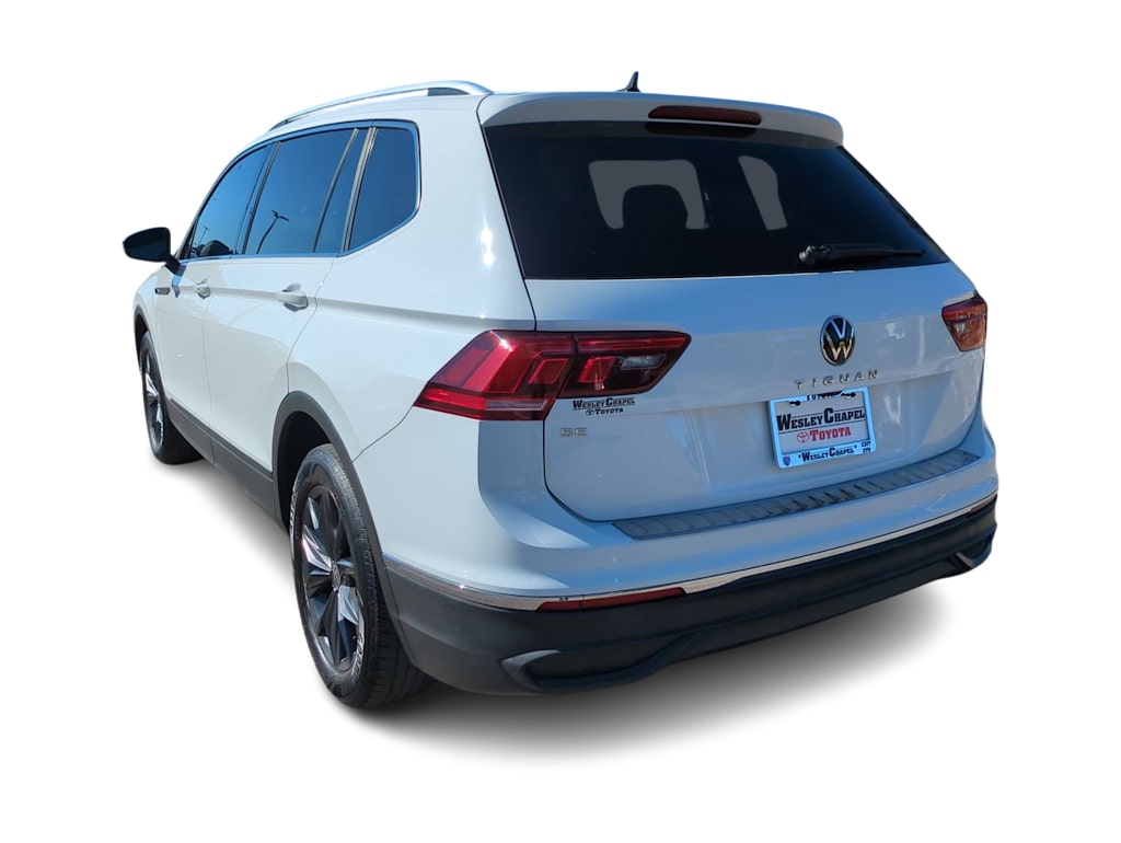 Thumbnail: 2022 Volkswagen Tiguan - 4