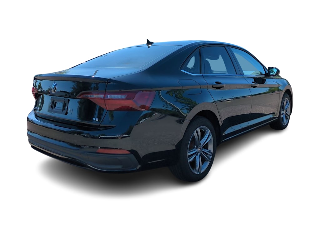 Thumbnail: 2024 Volkswagen Jetta - 17