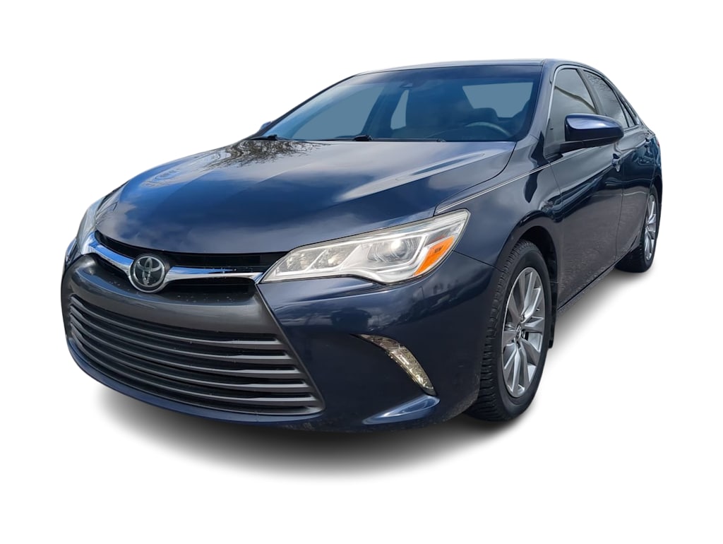 2017 Toyota Camry XLE 16