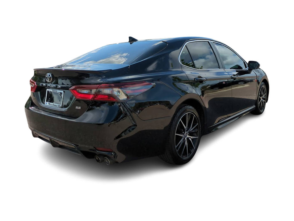 Thumbnail: 2024 Toyota Camry - 16