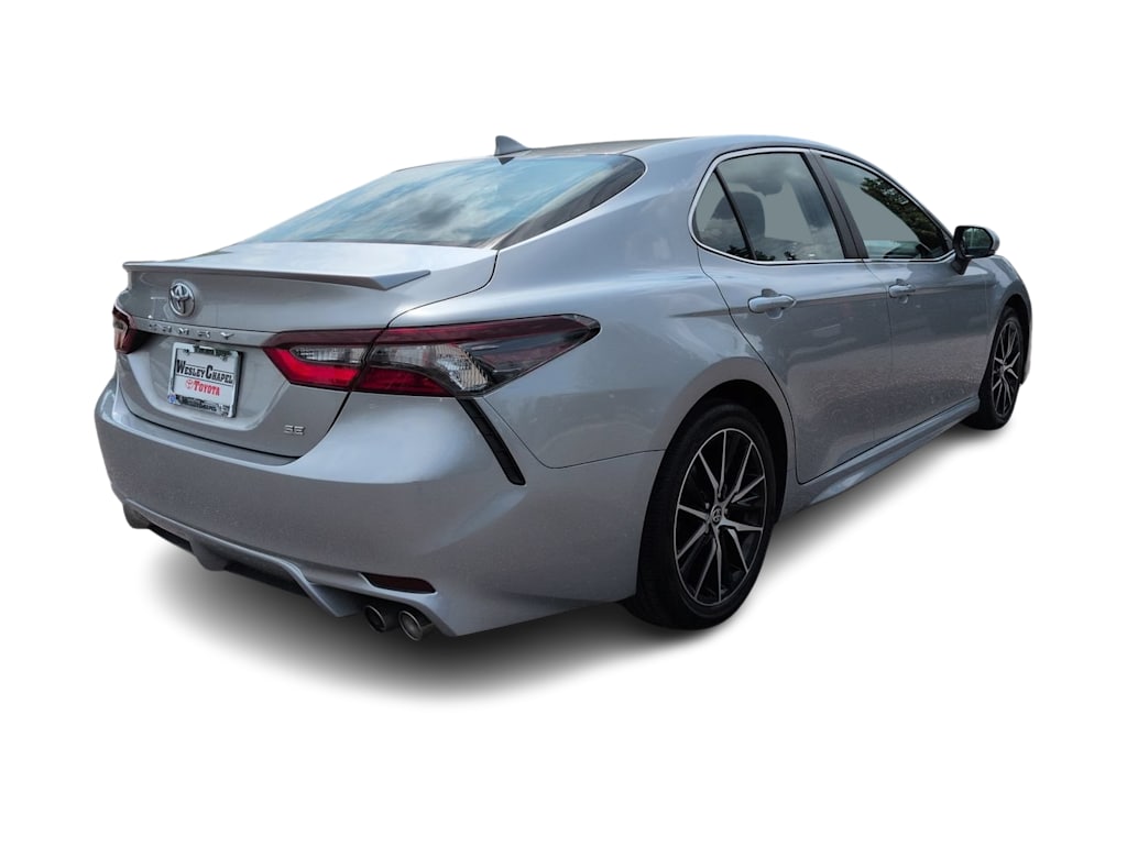 Thumbnail: 2023 Toyota Camry - 16