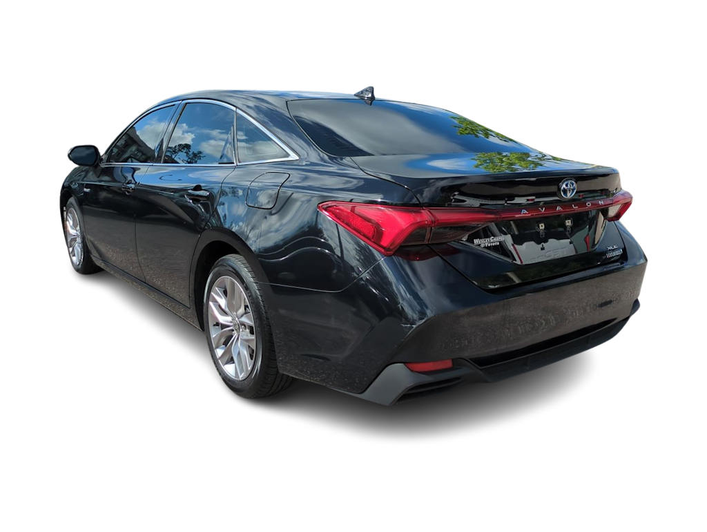 Thumbnail: 2021 Toyota Avalon - 4