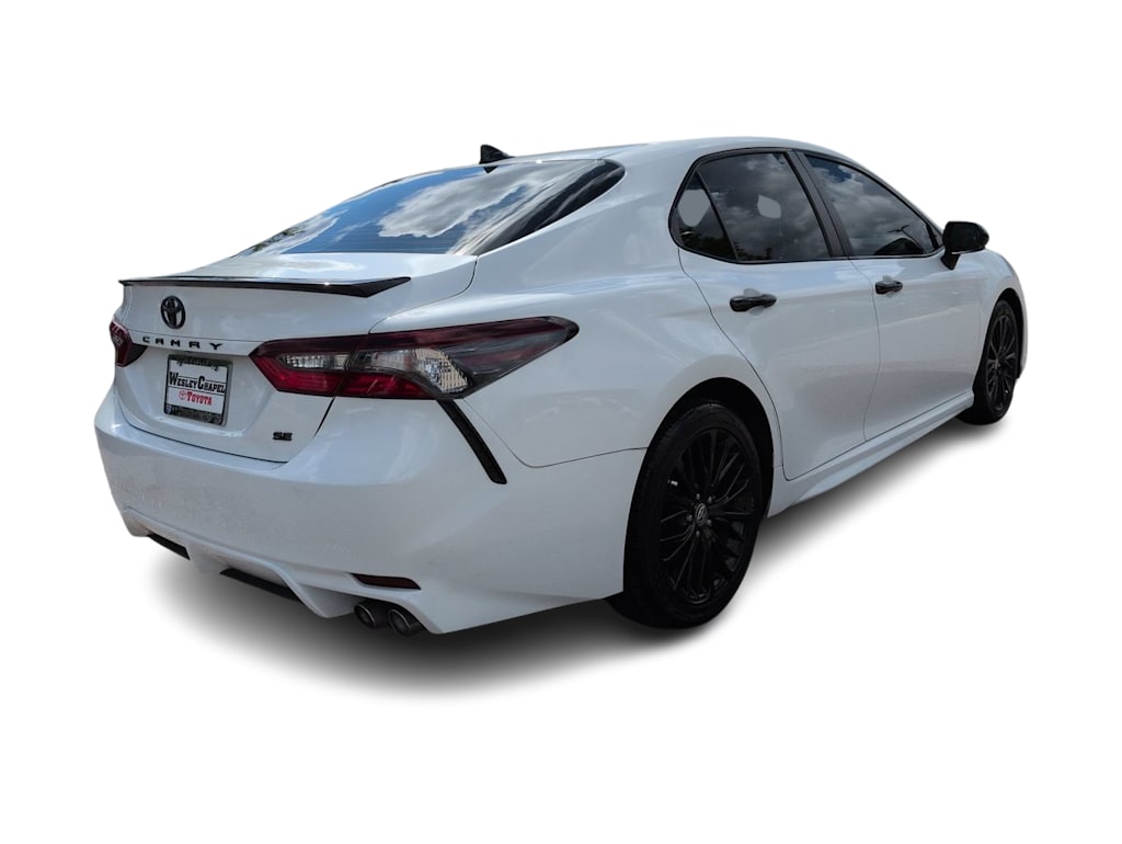 Thumbnail: 2021 Toyota Camry - 16