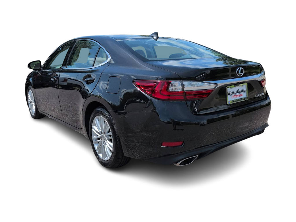 Thumbnail: 2016 Lexus ES - 4