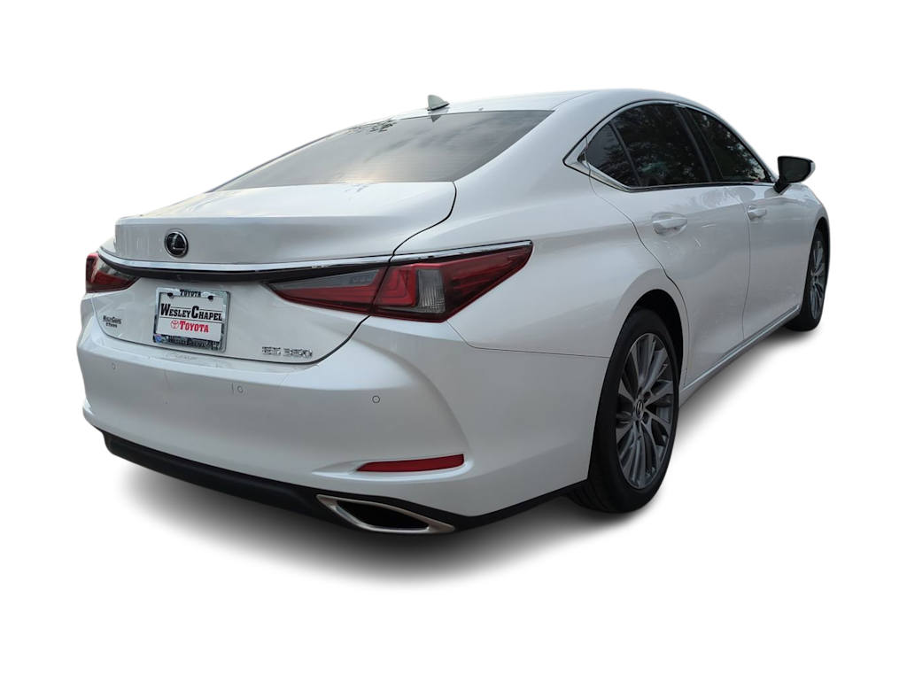 Thumbnail: 2019 Lexus ES - 17