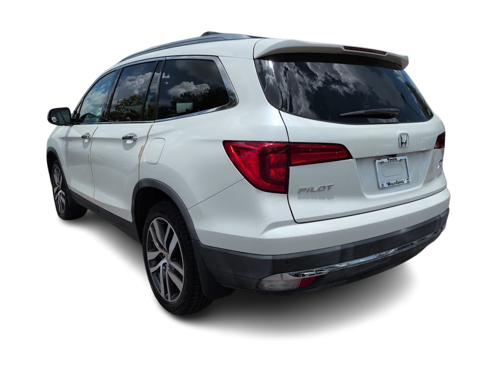 Thumbnail: 2017 Honda Pilot - 4