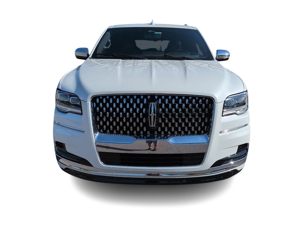 Thumbnail: 2022 Lincoln Navigator L - 6