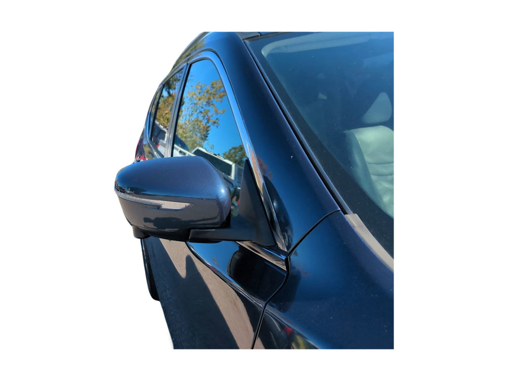 Thumbnail: 2015 Nissan Rogue - 3