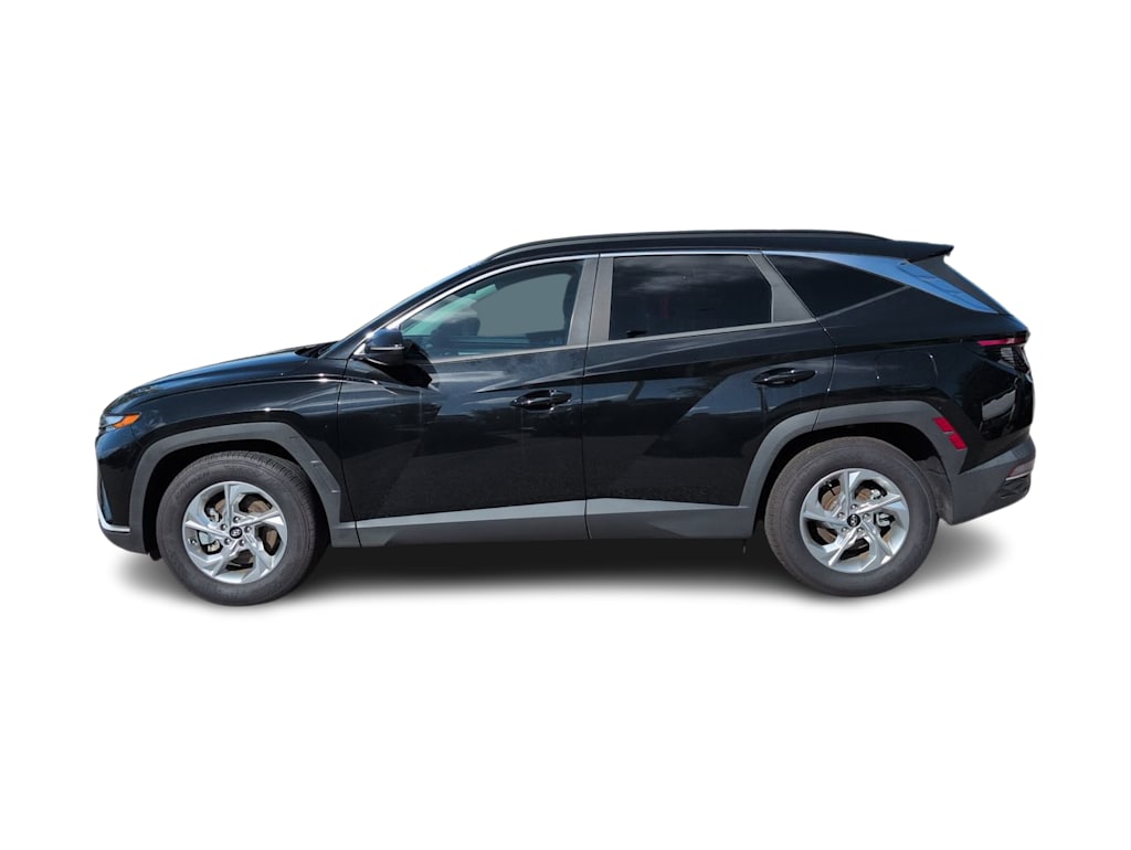 Thumbnail: 2022 Hyundai Tucson - 3