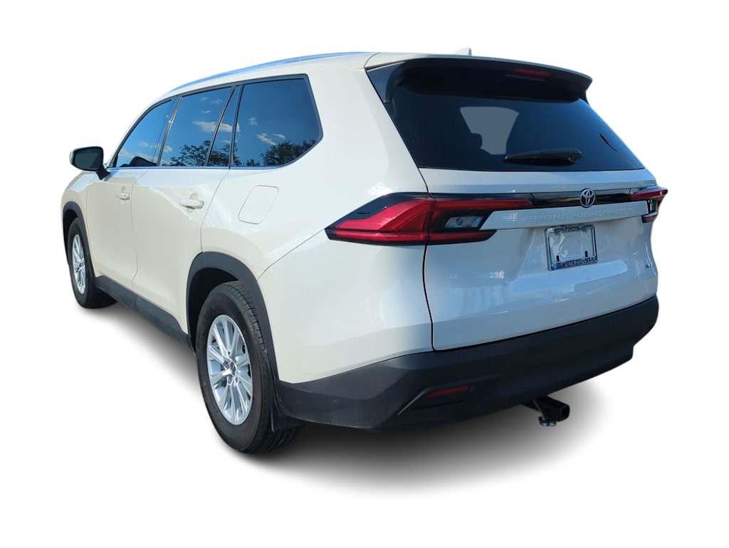Thumbnail: 2024 Toyota Grand Highlander - 4