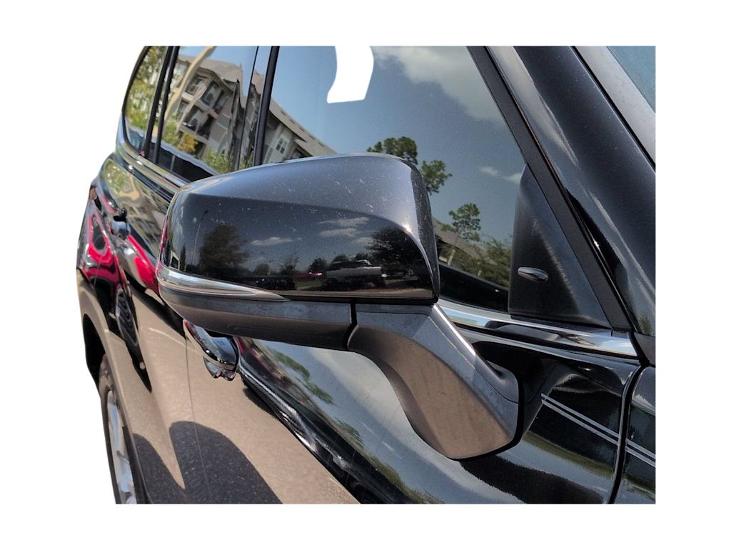 Thumbnail: 2021 Toyota Highlander - 19