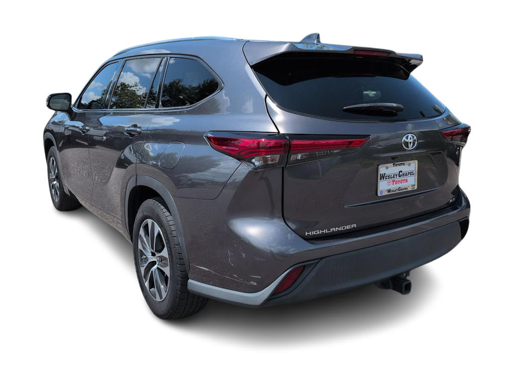 Thumbnail: 2021 Toyota Highlander - 4