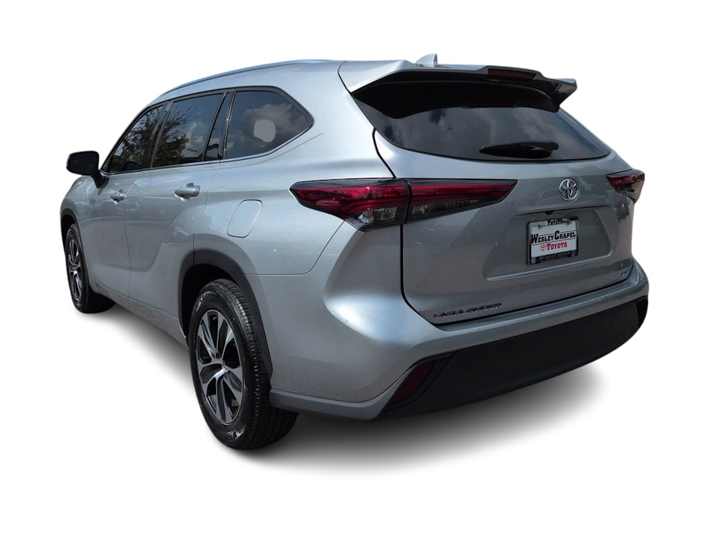 Thumbnail: 2021 Toyota Highlander - 4
