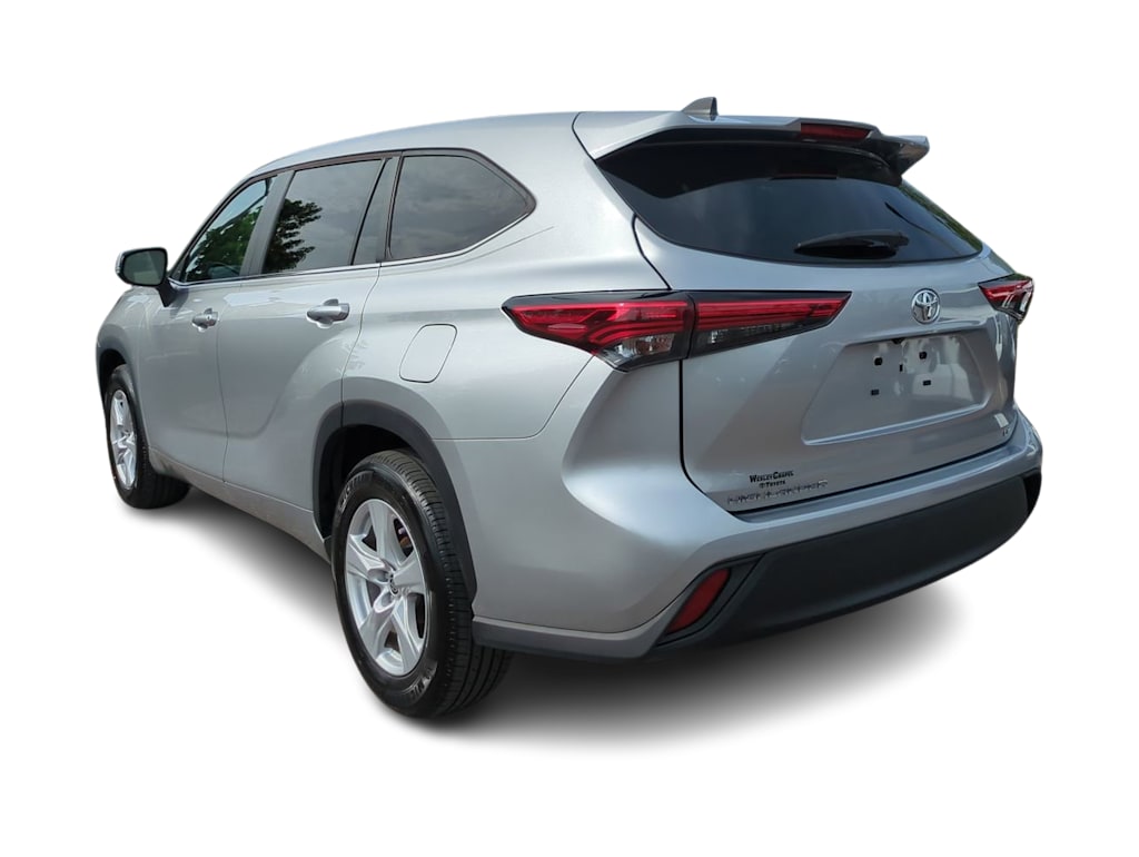 Thumbnail: 2023 Toyota Highlander - 4