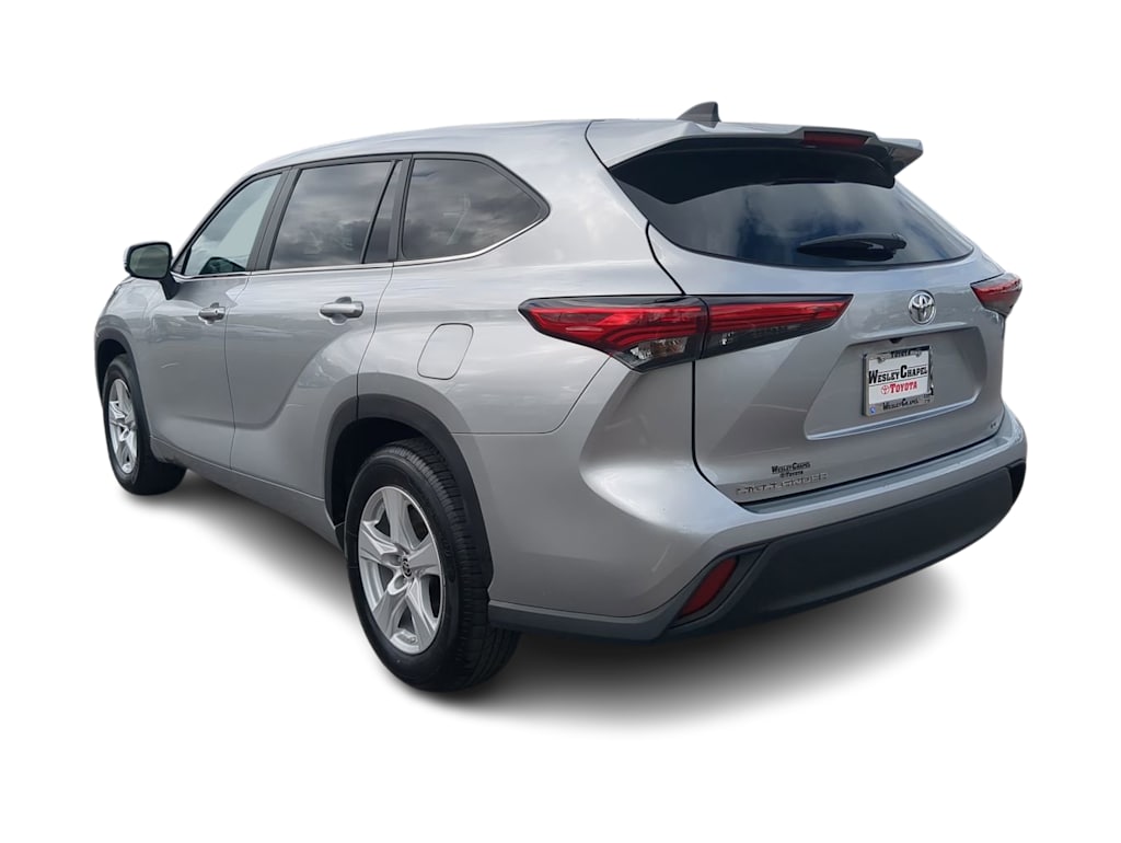 2023 Toyota Highlander L 4