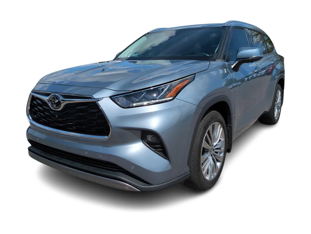 Thumbnail: 2024 Toyota Highlander - 16