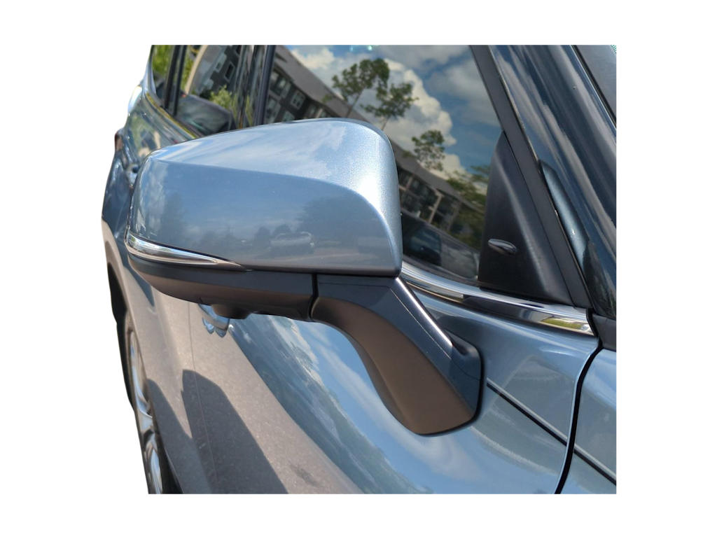 Thumbnail: 2024 Toyota Highlander - 19