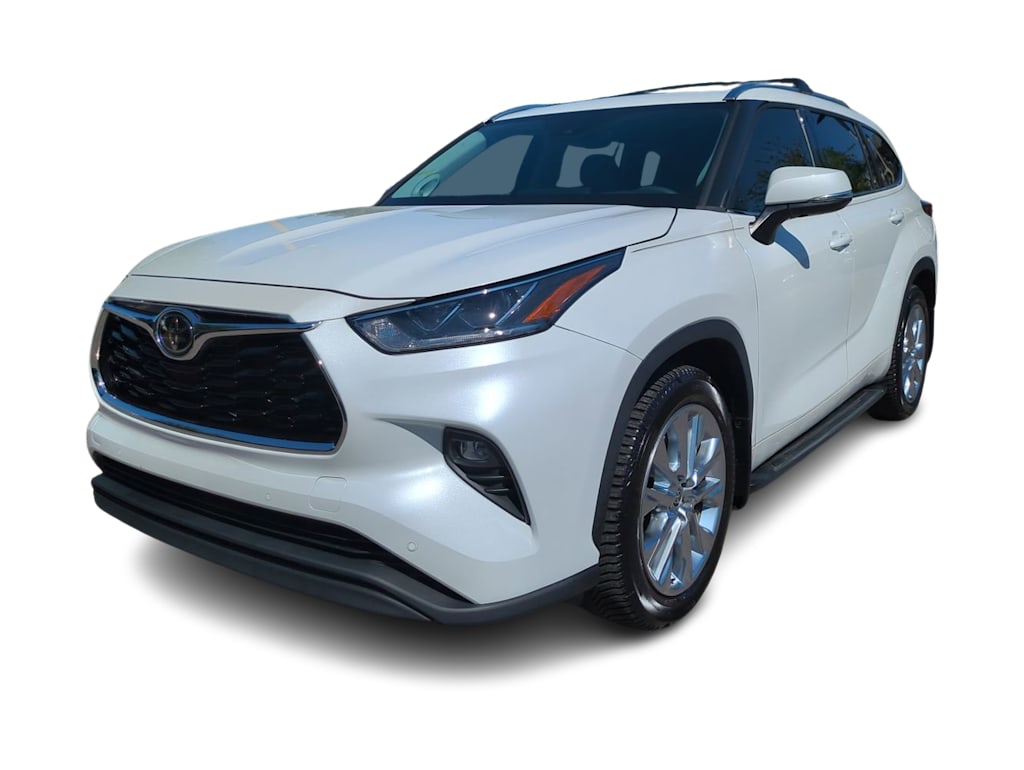 Thumbnail: 2023 Toyota Highlander - 16