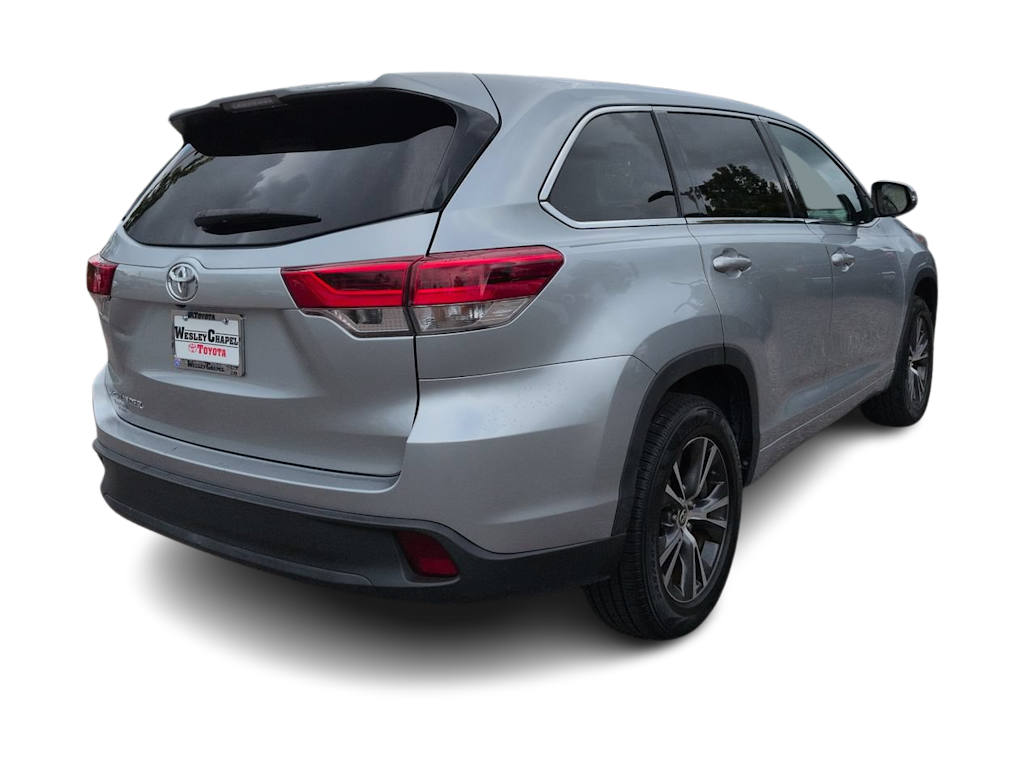 Thumbnail: 2018 Toyota Highlander - 17