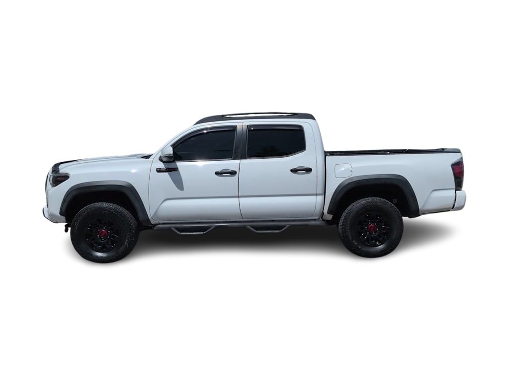 Thumbnail: 2019 Toyota Tacoma - 3
