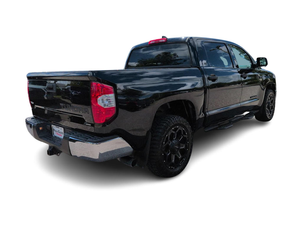 Thumbnail: 2021 Toyota Tundra - 17