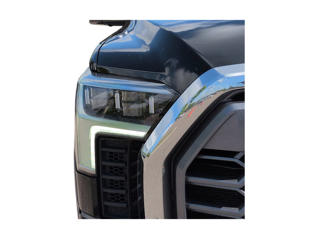 Thumbnail: 2023 Toyota Tundra - 18