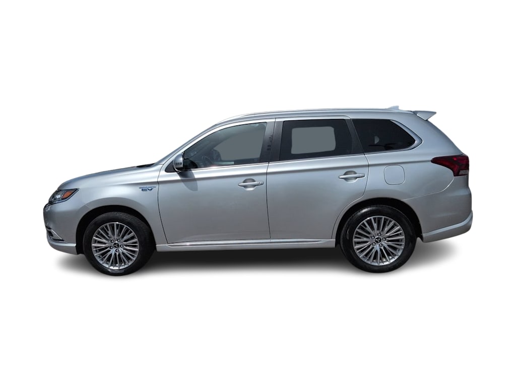 Thumbnail: 2020 Mitsubishi Outlander - 3
