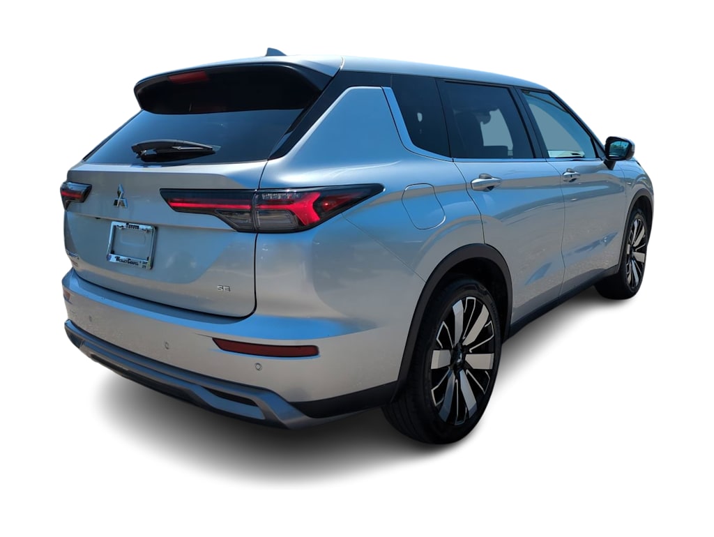 Thumbnail: 2025 Mitsubishi Outlander - 18