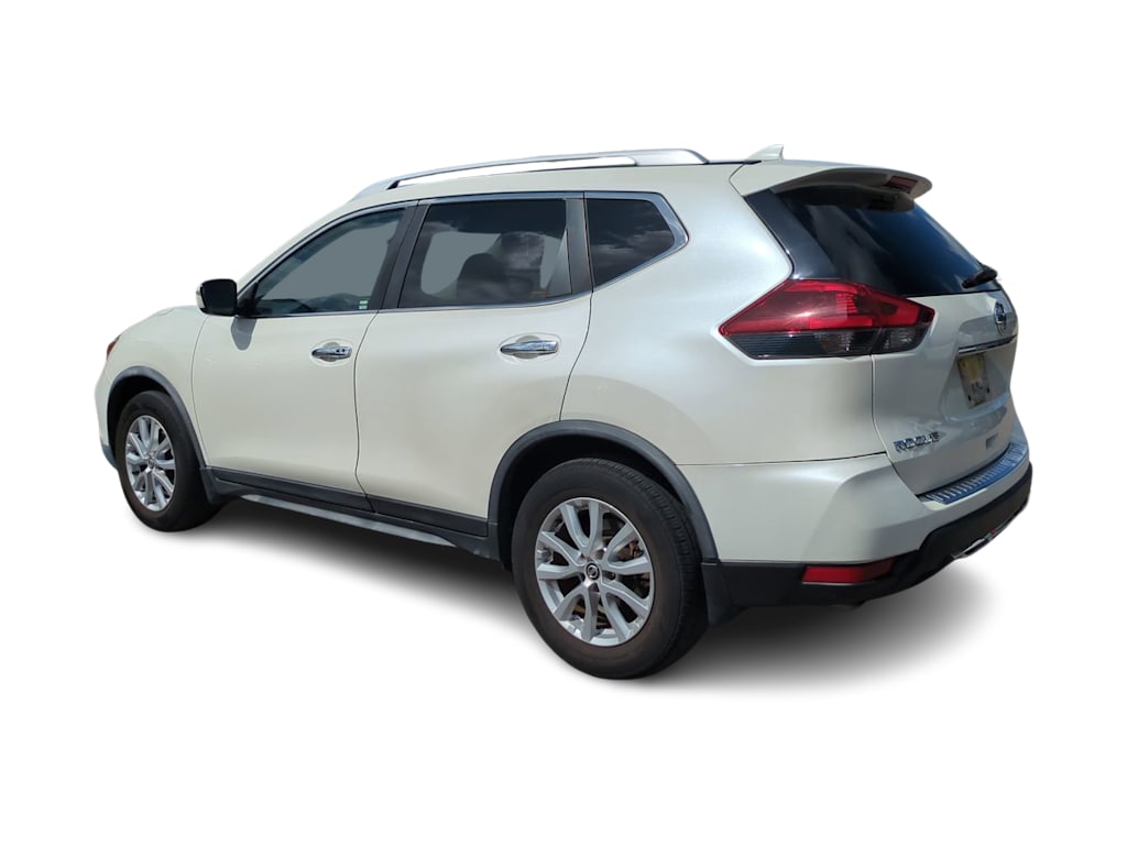 Thumbnail: 2018 Nissan Rogue - 4