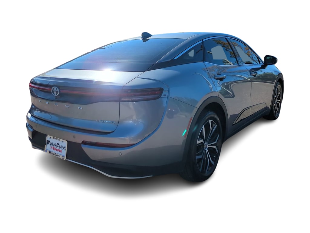 Thumbnail: 2023 Toyota Crown - 16