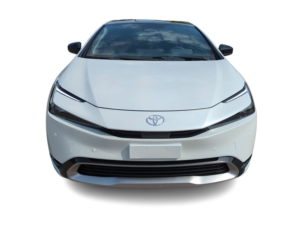 Thumbnail: 2026 Toyota Prius v - 6