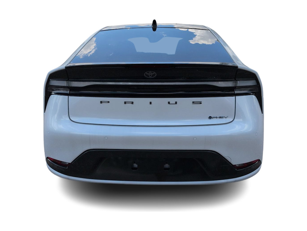 Thumbnail: 2026 Toyota Prius v - 5