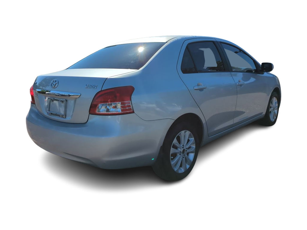 Thumbnail: 2009 Toyota Yaris - 17