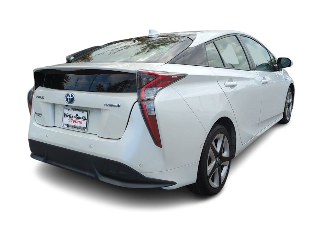 Thumbnail: 2017 Toyota Prius - 16
