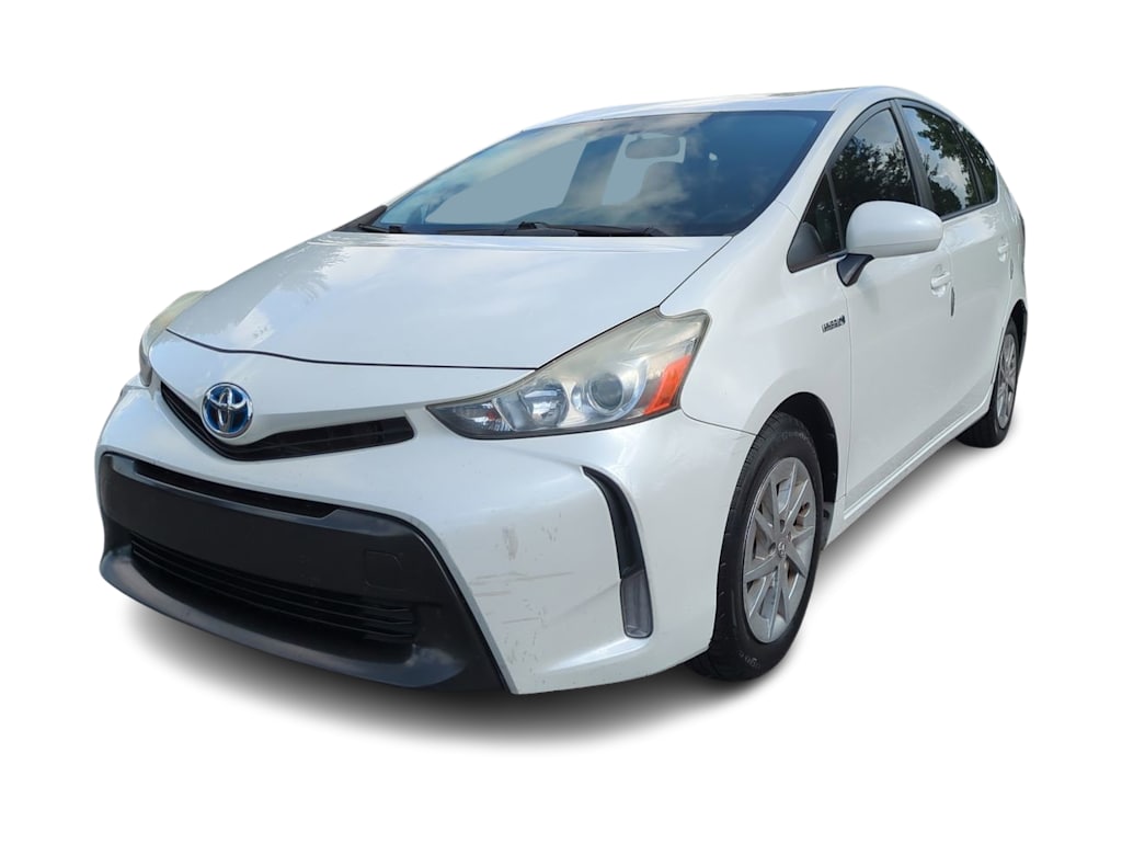 Thumbnail: 2015 Toyota Prius v - 16