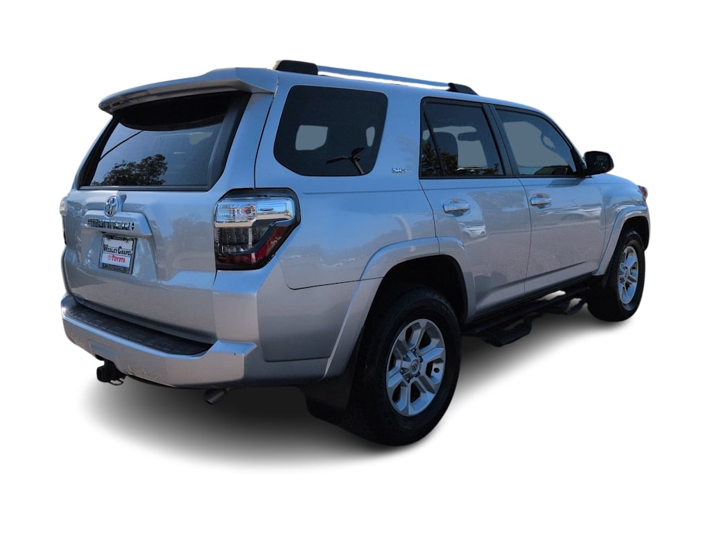 Thumbnail: 2023 Toyota 4Runner - 16