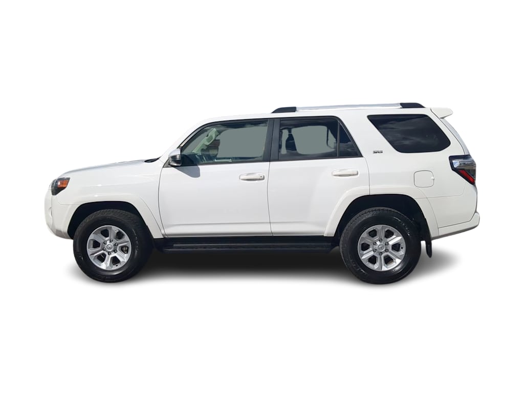 2023 Toyota 4Runner SR5 3