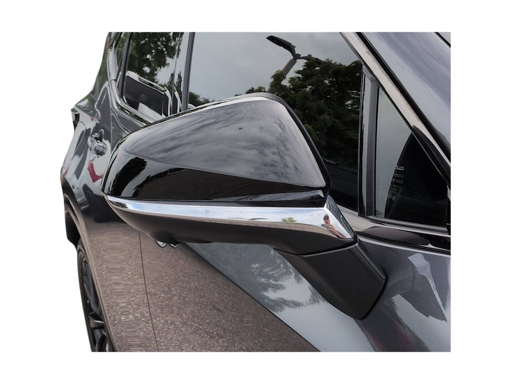 Thumbnail: 2025 Lexus ES - 19